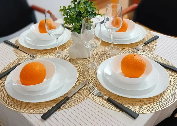 Apartment Cozy & Bright With Park Nearby - Free Parking, Riga, Up To 5 Guests *